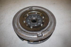 17827394 – 0B5105317R – Vliegwiel