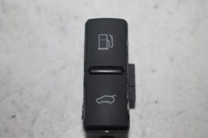 17805355 – 4L29598335PR – Schakelaar achterklep