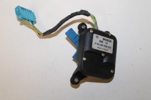 17790426 – 0132801028 – Heater valve motor