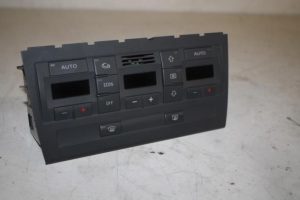 17823598 – 8E0820043BL5PR – Climatronic Panel