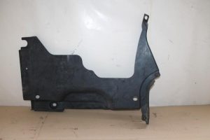 17791123 – 8E0825216A – Beschermplaat bodem