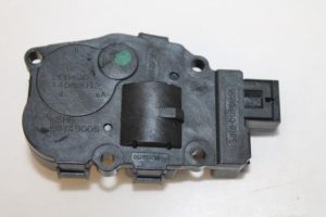17791850 – 8R0820504A – Kachelklep Motor