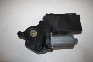 17827552 – 8E0959802A – Door window motor