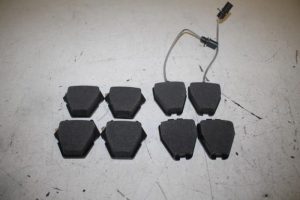 17811590 – 4B3698151B – Bremsklotz vorne