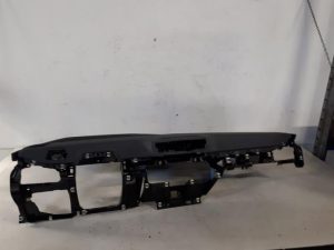 21330138 – 10B857003HVYK – Armaturenbrett