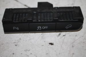 17810783 – 8R2959674CV10 – Schakelaar (diversen)