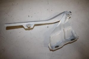 17826472 – 8R0823301A – Motorkap Scharnier