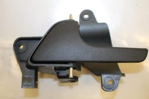 17795764 – 7H08371139B9 – Türgriff 4-türig links vorne