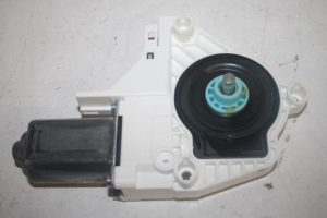 17804019 – 8K0959801B – Door window motor