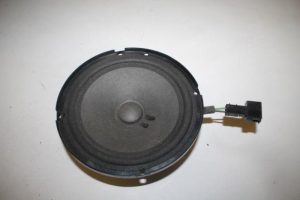17825872 – 4F0035381B – Luidspreker