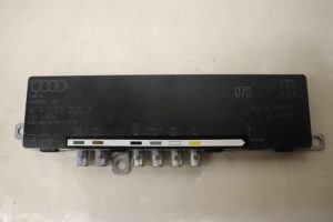 17796496 – 4F9035225F – Antenne Versterker