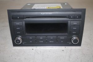 17807169 – 8E0035186AL – Radio