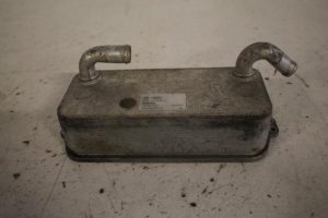 17816136 – 079117015J – Oliekoeler