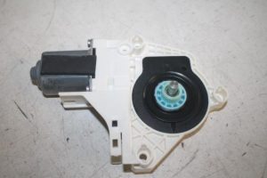 17806214 – 8K0959812A – Door window motor