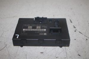 17811227 – 4H0959860A – Computer stoel