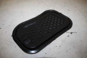 17823695 – 4G0837915A – Deurplaat 4Deurs links-voor