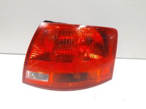18321388 – 8E9945096E – Taillight, right