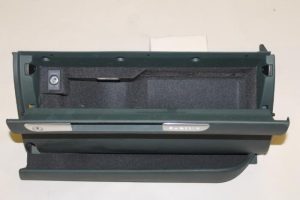 17786263 – 8N18570957PF – Dashboardkastje