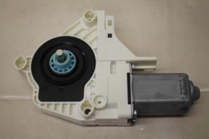 17801689 – 8K0959802B – Door window motor