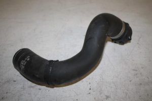 17808039 – 4H0121101AE – Kühlerschlauch