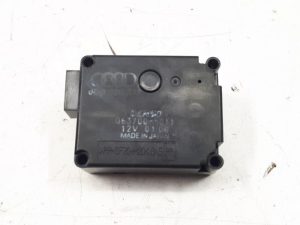 20514211 – 4D0820511 – Heater valve motor