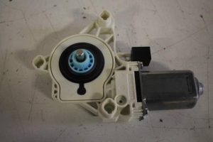17829595 – 4K0959802 – Door window motor