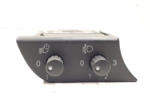 21334581 – 8E2919094A5PR – AIH headlight switch