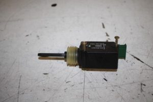 17810670 – 4B5962115A – Slotmechaniek Achterklep