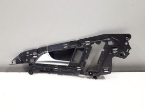 20826594 – 4G0837019A4PK – Portiergreep 4Deurs links-voor