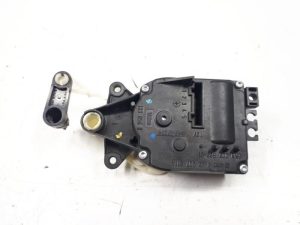 20513700 – 1J2907511A – Heater valve motor