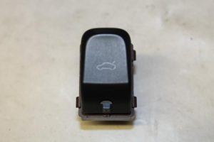 17794184 – 8K0959831AV10 – Schakelaar achterklep