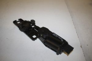 17818630 – 4H0827383A – Sluithulpmotor achterklep