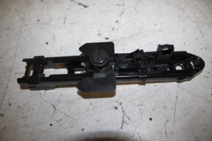 17813775 – 8K0857833C – Gordel hoogteverstelling links-voor