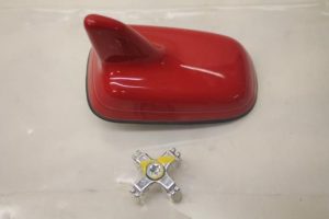 17797188 – 8V0035503JY3J – GPS antenna