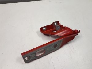 21161902 – 8T0823302E – Motorhaube Scharnier