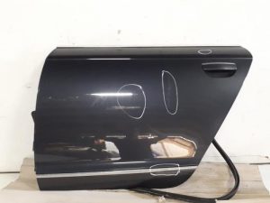 19147385 – 4F0833051G – Portier 4Deurs links-achter