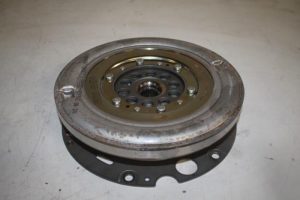 17827577 – 0B5105317R – Vliegwiel