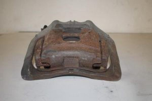 17828155 – 4F0615123 – Remklauw (Tang) links-voor