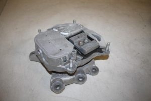 17821345 – 4M0399153L – Getriebe Halterung