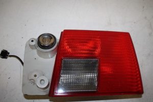17818940 – 4A0945094E – Achterlicht rechts