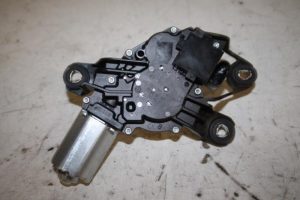 17816549 – 5K6955711B – Rear wiper motor