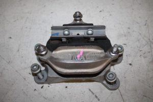 17812107 – 8K0399151CN – Getriebe Halterung