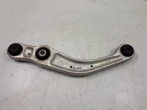 21389933 – 4D0505323K – Draagarm boven rechts-achter