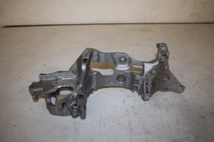 17829178 – 05L903141B – Dynamosteun boven