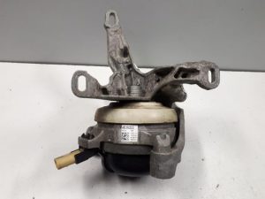 20410123 – 4M0399202G – Getriebe Halterung