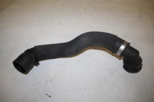 17821015 – 4M0122101CB – Kühlerschlauch