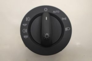 17800946 – 4F1941531D5PR – Light switch