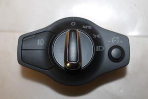 17794667 – 8K0941531JV10 – Licht Schalter