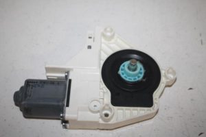 17806658 – 8K0959811A – Door window motor