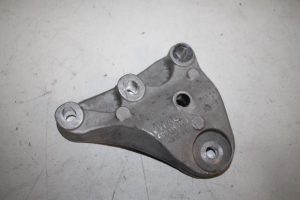 17820031 – 6R0199185A – Motorsteun